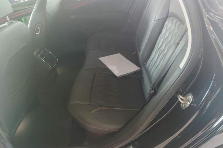 Used Volkswagen Passat 2019 330TSI Luxury Edition China VI Standard