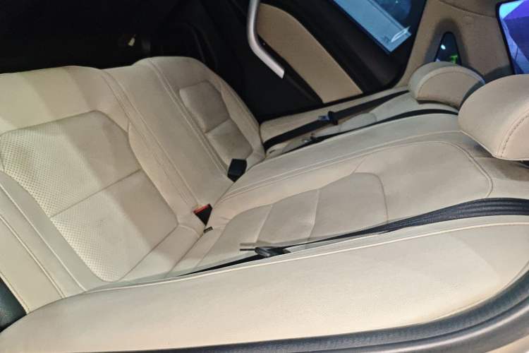 Used CHANGAN Alsvin V7 2016 1.6L Automatic Enjoyment Model China V Standard
