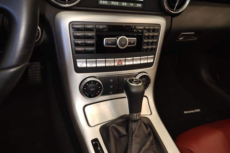 Used Mercedes-Benz SLK-Class 2011 SLK 200 Fashion Model