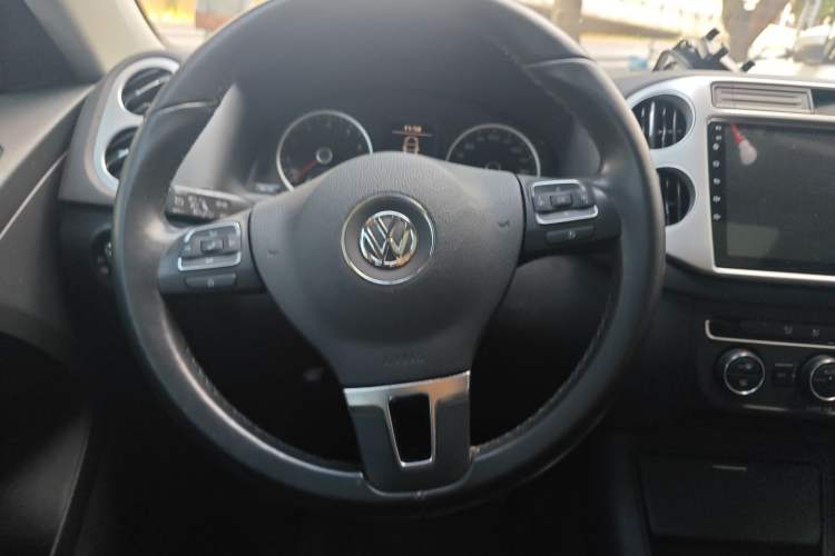 Used Volkswagen Tiguan 2017 300TSI Automatic Two-Wheel Drive Silk Road Comfort Edition
