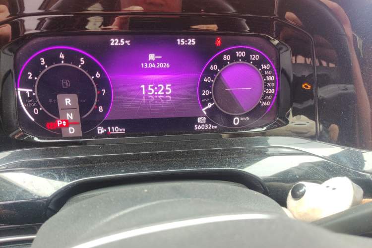 Used Volkswagen Golf 2021 280TSI DSG R-Line Odometer Close Up