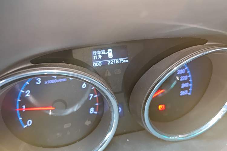 Used Toyota Reiz 2010 2.5S Fengdu Jinghua Edition Odometer Close Up