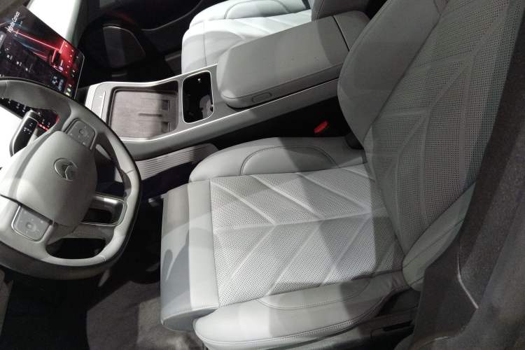 Used Nio ET5T 2025 75 kWh Touring
