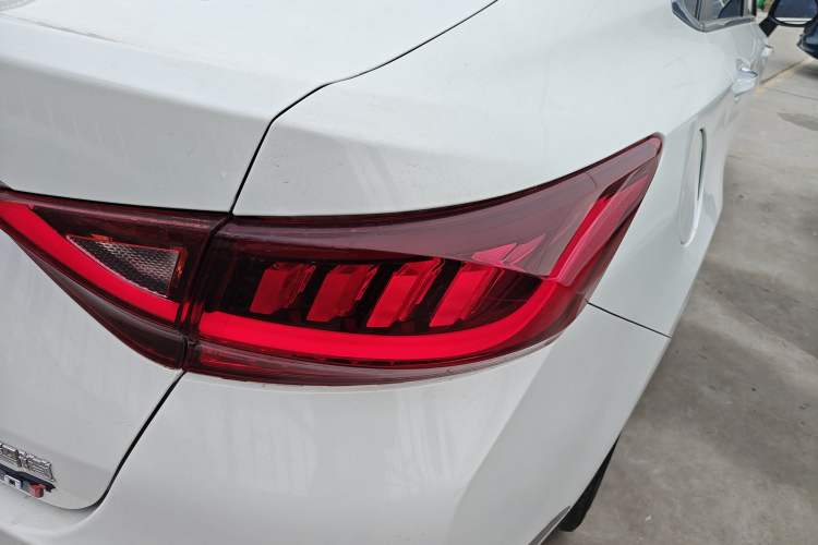 Used BAIC Beijing U7 2019 1.5T Manual Elite Version China VI