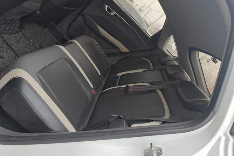 Used Baojun RC-6 2019 1.5T Manual 24-Hour Online Luxury Version
