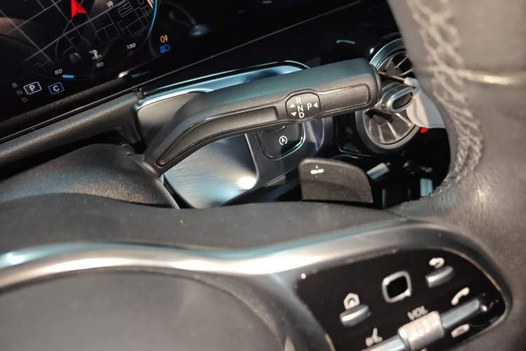 Used Mercedes-Benz GLB 2021 GLB 200 Dynamic Edition Gear Lever