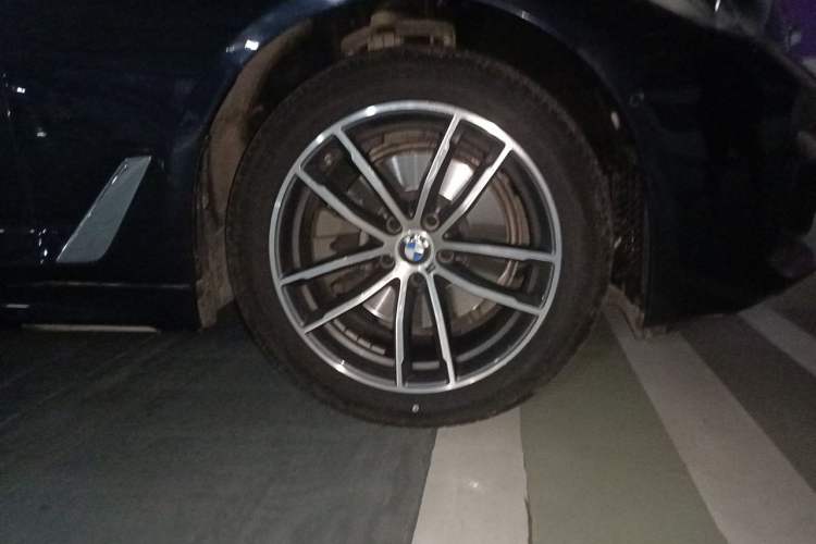 Used BMW 5 Series 2022 Second Facelift 525Li M Sport Package