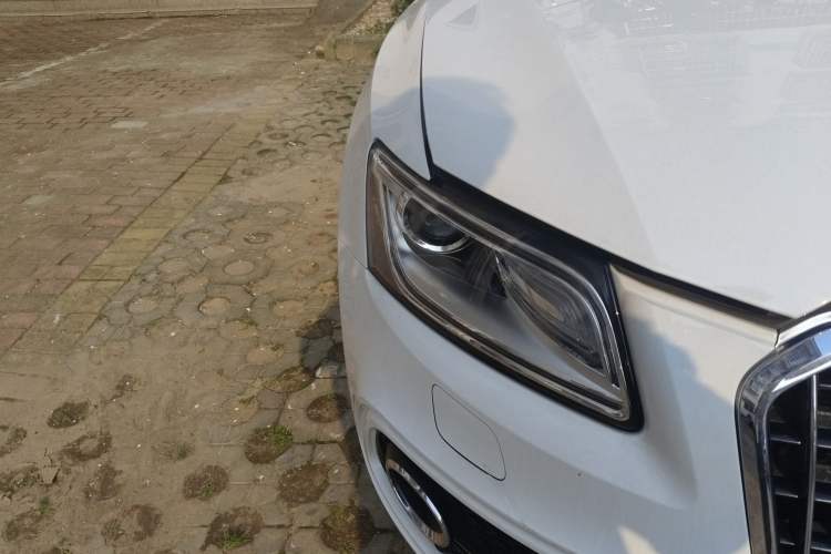 Used Audi Q5 2017 Plus 40 TFSI Ambition Model Right Front Headlight