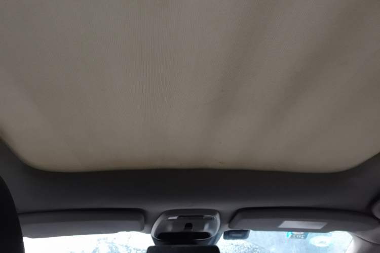 Used Volvo V40 2017 T3 Smart Edition
