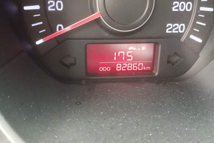 Used Kia K2 2012 Sedan 1.4L MT GLS Commemorative Edition