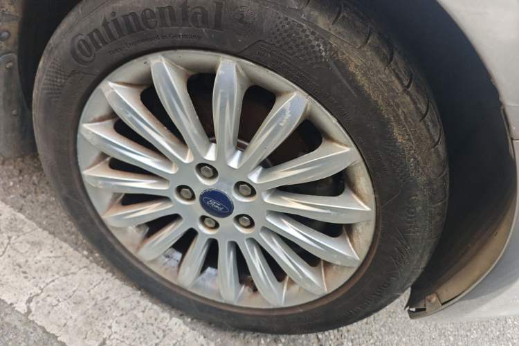 Used Ford Mondeo 2011 2.3L Luxury Model