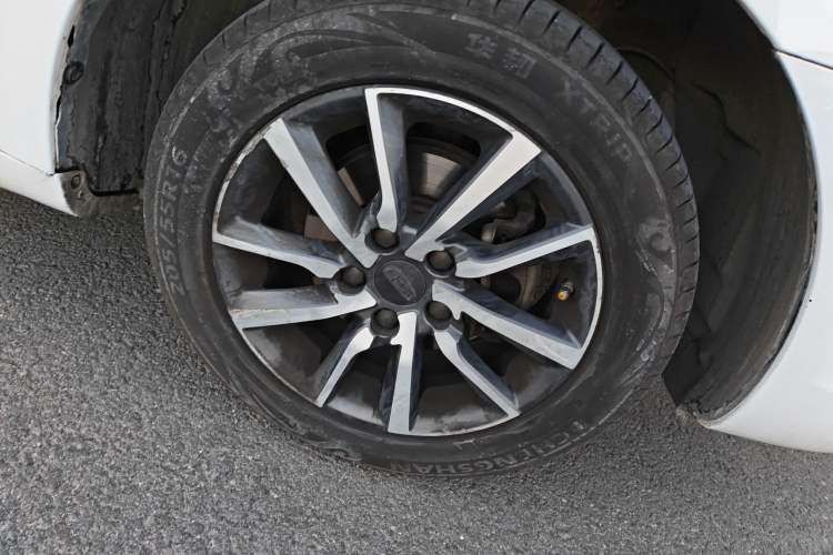 Used Geely Auto Emgrand 2019 Leading Edition 1.5L Manual Upward Asian Games Edition China VI
