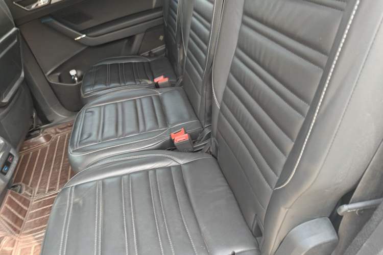 Used Volkswagen Touran 2016 Volkswagen Touran L 280TSI DSG Comfort Edition