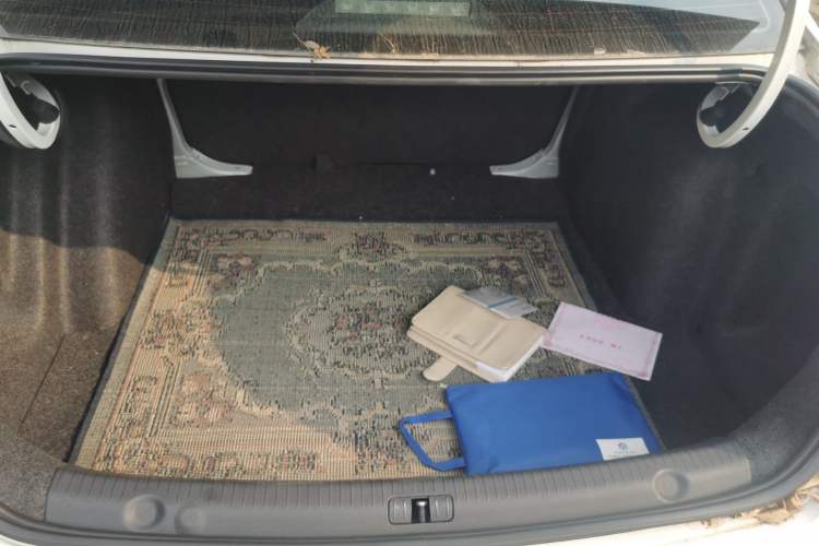 Used Volkswagen Lavida 2013 Revised Classic 1.6L Automatic Fashion Edition