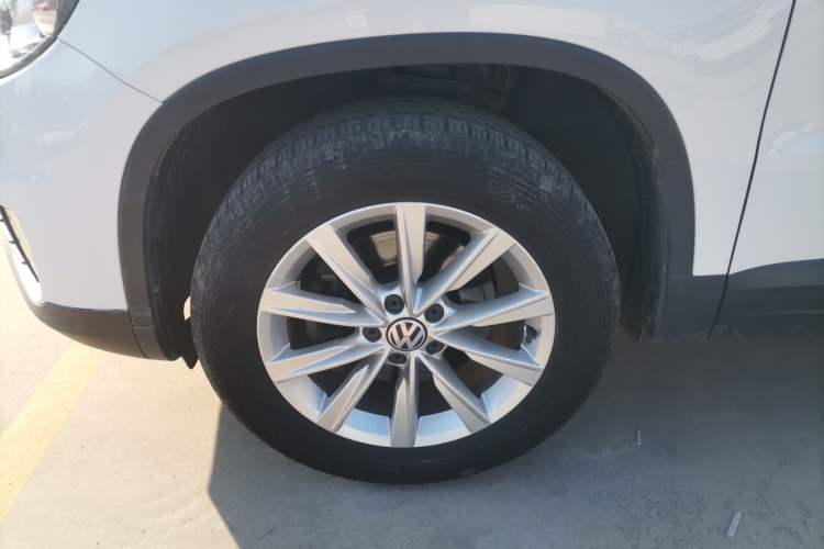 Used Volkswagen Tiguan L 2015 1.8TSI Automatic Two-Wheel Drive Comfort Edition