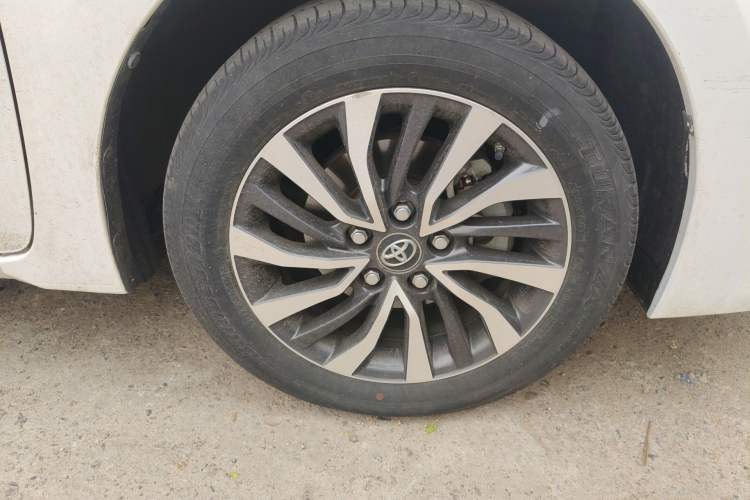 Used Toyota Corolla Hybrid E+ 2019 1.8L E-CVT Leading Edition