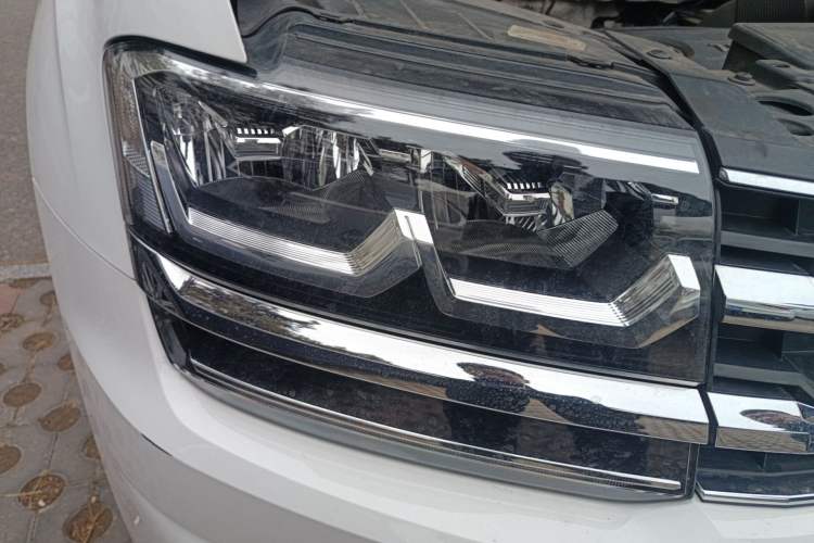 Used Volkswagen Teramont 2017 380TSI Four-Wheel Drive Luxury Edition Right Front Headlight