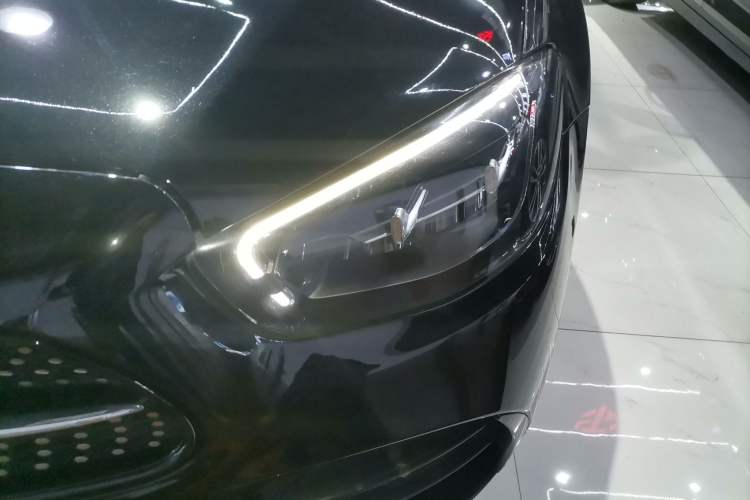 Used Mercedes-Benz E-Class 2022 Revised Version E 300 L Sporty and Stylish Edition