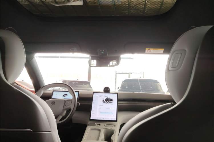 Used Nio ES6 2024 75 kWh
