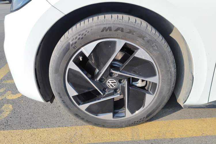 Used Volkswagen ID.3 2025 Smart Model Outstanding Oxygen Edition