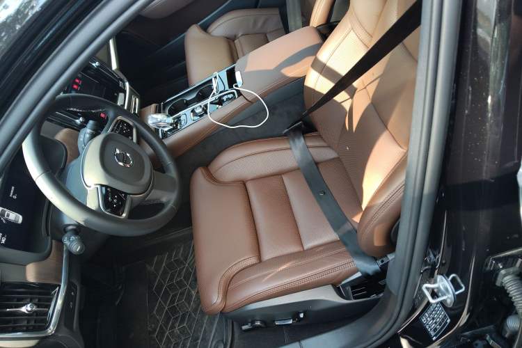 Used Volvo S90 New Energy 2024 Plug-in Hybrid Four-Wheel Drive Long-Range Luxury Smart Edition