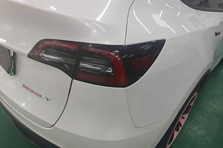 Used Tesla Model Y 2021 Standard Range Rear-Wheel Drive Version