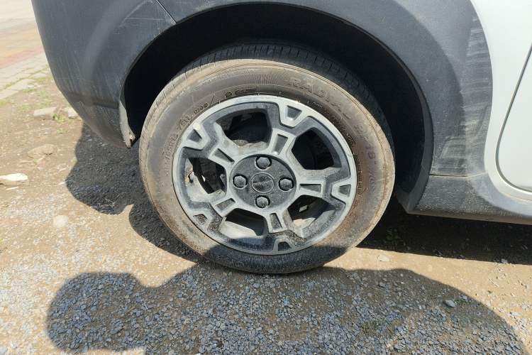 Used Geely Galaxy Panda 2024 200km Panda Rider Right Rear Wheel Hub