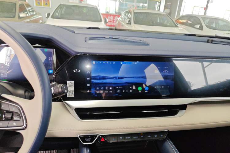 Used Geely Auto Monjaro L 2022 1.5T Thunder Hi·F Plug-in Hybrid Super Rui Audio And AC Panel