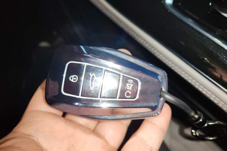 Used Geely Auto FX11 2025 4th Generation 1.5TD DCT Jinxiu Vehicle Key