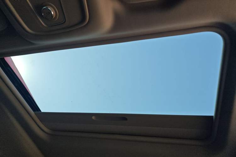 Used Buick GL8 New Energy 2025 Lu Shang Smart Enjoyment Edition 7-Seater