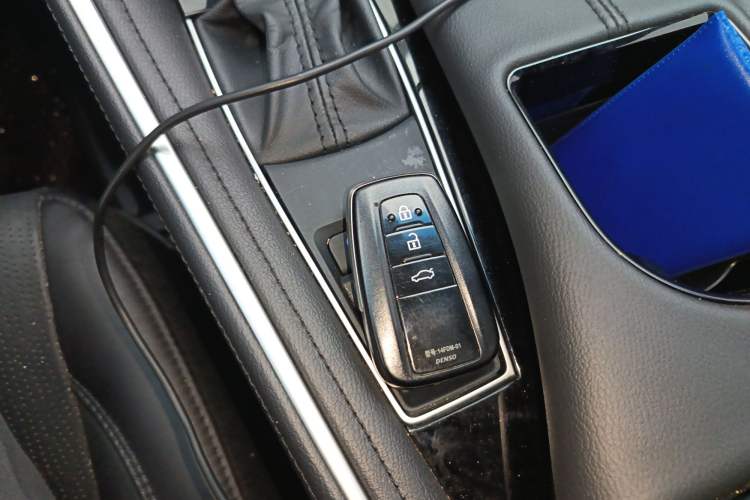 Used Toyota Avalon 2022 2.0L XLE Premium Edition