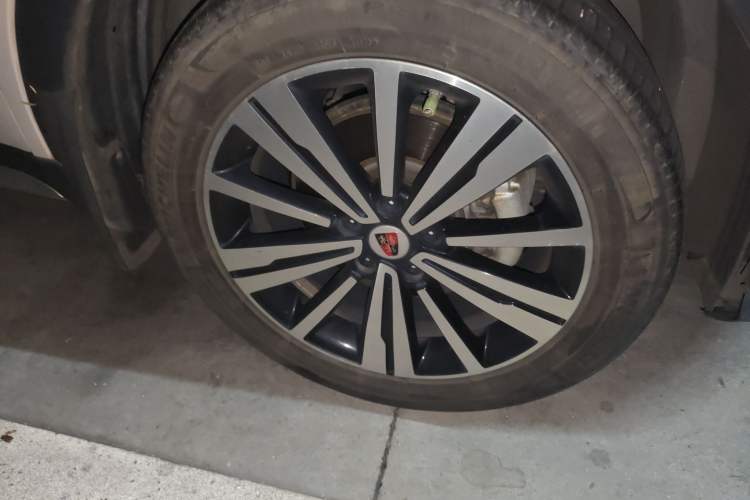 Used Roewe RX5 New Energy 2017 eRX5 50T Hybrid Connected Prestige Flagship Edition
