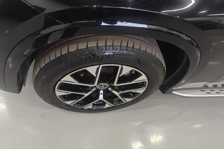 Used Mercedes-Benz GLC New Energy 2025 350 e L 4MATIC Collector's Edition Exterior 4