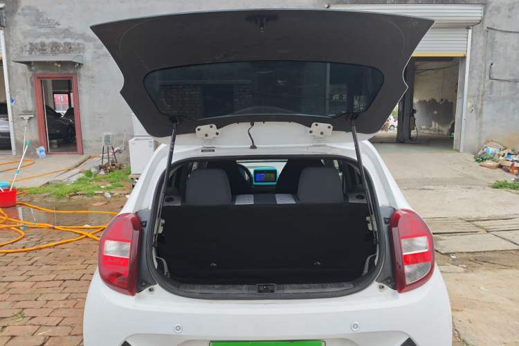 Used JMEV Xiao Qilin 2023 Joyful Edition 201km Luxury Model Trunk