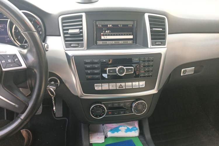 Used Mercedes-Benz M-Class 2012 ML 300