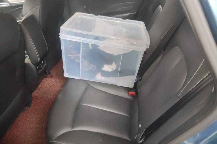 Used Roewe i6 New Energy 2017 45T Hybrid Connect & Smart Enjoyment Edition
