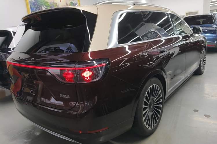 Used Hima AITO M9 2025 Extended-Range Ultra Version 52 kWh 5-Seater Edition