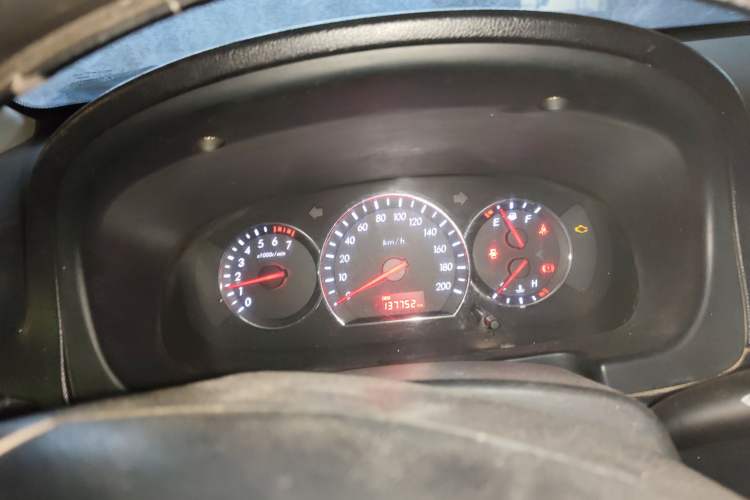 Used Changan Alsvin V3 2012 1.3L Manual Comfort Version China IV Standard