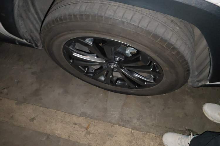 Used Toyota RAV4 2023 2.0L CVT Two-Wheel Drive Fashion Plus Edition Right Front Wheel Hub