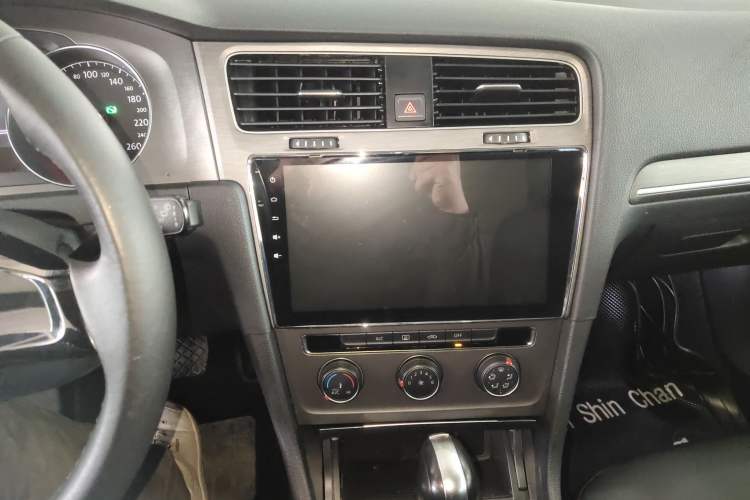 Used Volkswagen Golf 2016 1.6L Automatic Comfort Model
