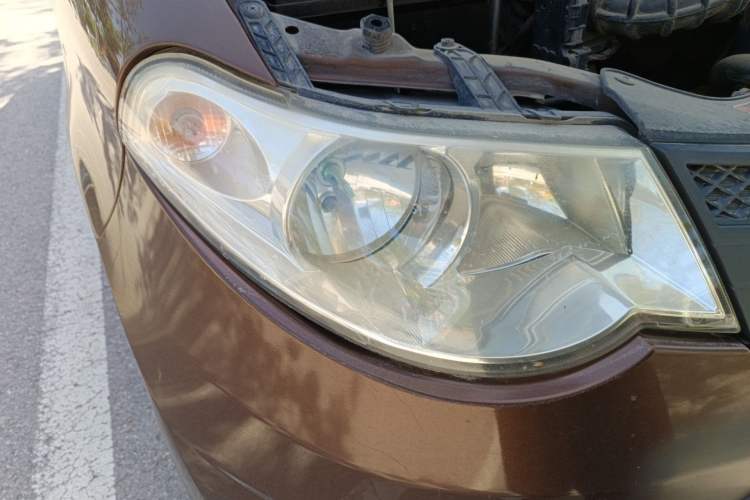 Used Wuling Hongguang 2015 1.2L S Base Model China IV Right Front Headlight