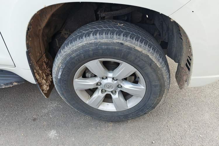 Used Toyota Prado 2014 2.7L Middle East Version Parallel Import
