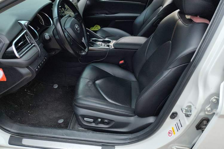 Used Toyota Camry 2018 2.5G Luxury Edition Left Front Seat