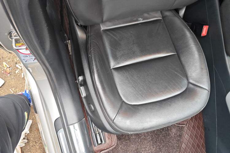 Used Audi A4L 2016 35 TFSI Collector's Edition Automatic Standard Model Right Front Seat