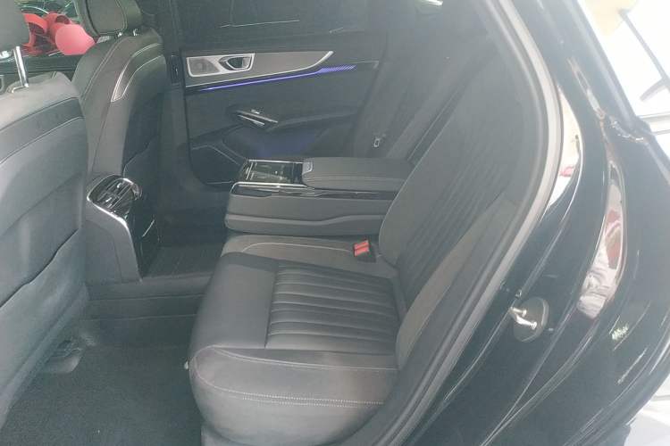 Used Hongqi H9 2024 2.0T Qixiang Private Style Edition