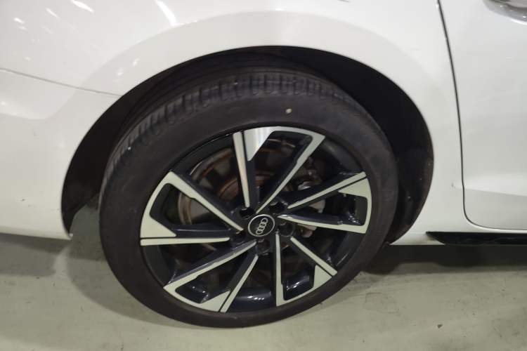 Used Audi A4L 2023 40 TFSI Luxury Dynamic Model