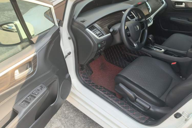 Used Honda Jade 2020 1.8L automatic Comfort version Driver Seat
