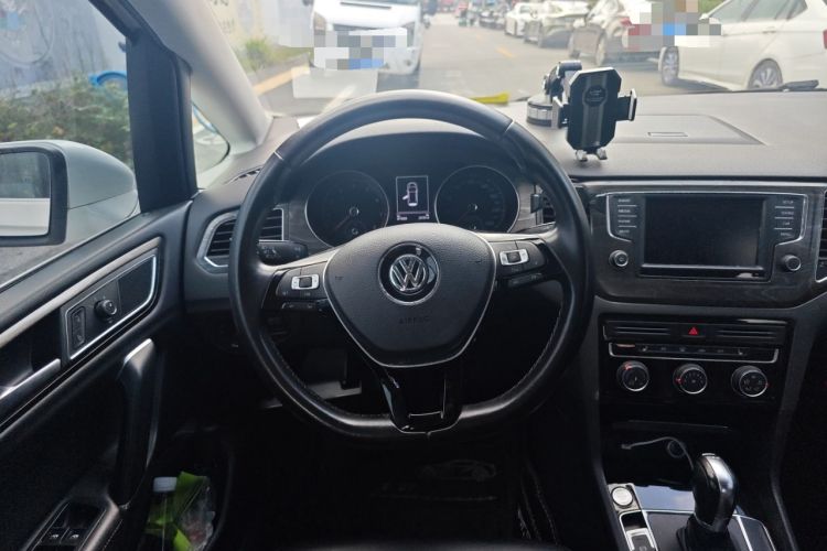 Used Volkswagen Golf Sportsvan 2016 280TSI Automatic Luxury Model Steering Wheel