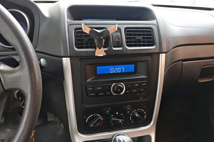 Used CHANGAN KAICHENG Ruixing M70 2019 1.5L Comfort Edition 6-Seater China VI Standard Flat-Top Dual-Swing Doors DAM15KL
