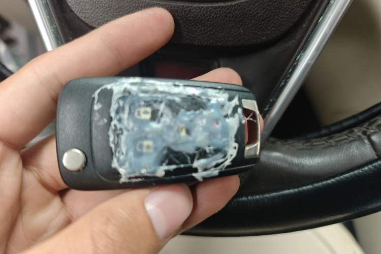 Used Buick Regal 2014 2.0L Elite Fashion Edition Vehicle Key